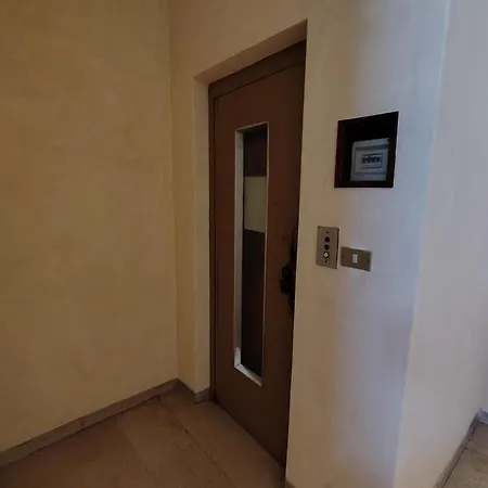 814 לינה וארוחת בוקר פרמו