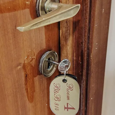 814 Bed and breakfast 4*