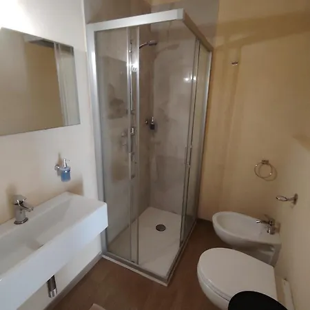 814 לינה וארוחת בוקר 4*