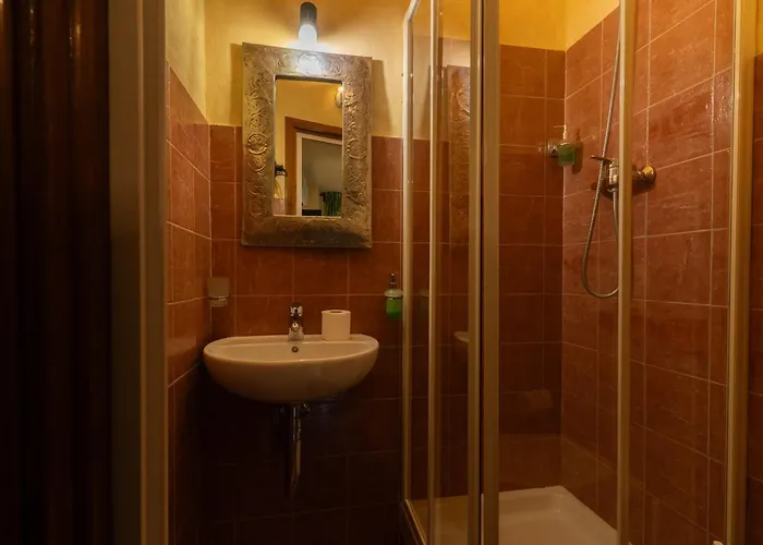 814 Bed & Breakfast 4*